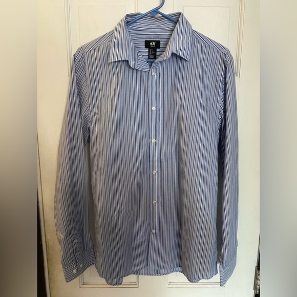 H&M Men’s Medium button down shirt - Picture 1 of 2
